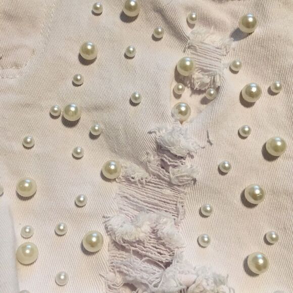 Runway Paris pearl embellished distressed shorts S - Picture 3 of 5